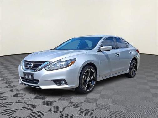 2016 Nissan Altima 2.5 SR