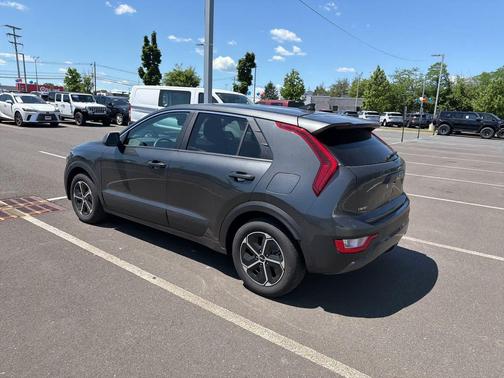 Interstellar Gray 2026 Kia Niro LX
