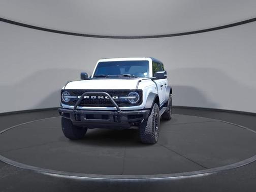 OXFORD WHITE 2023 Ford Bronco Wildtrak