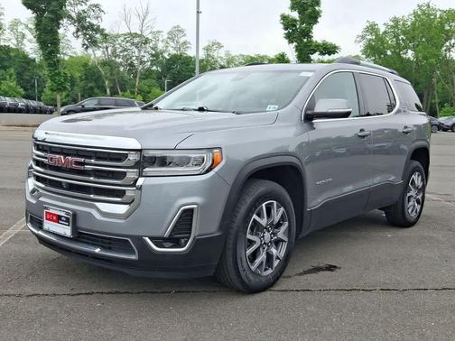 Sterling Metallic 2023 GMC Acadia FWD SLT