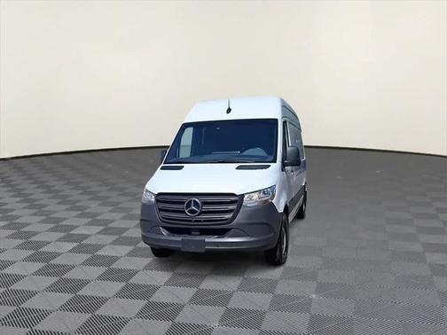 2021 Mercedes-Benz Sprinter 2500 Standard Roof