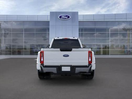 2025 Ford F-350 XLT