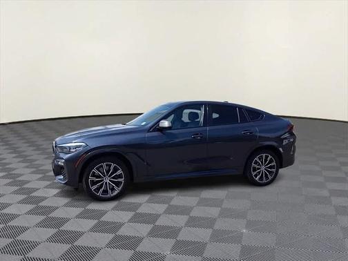 2021 BMW X6 M50i