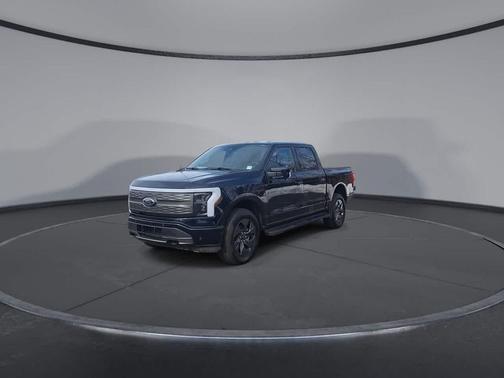 2022 Ford F-150 Lightning LARIAT