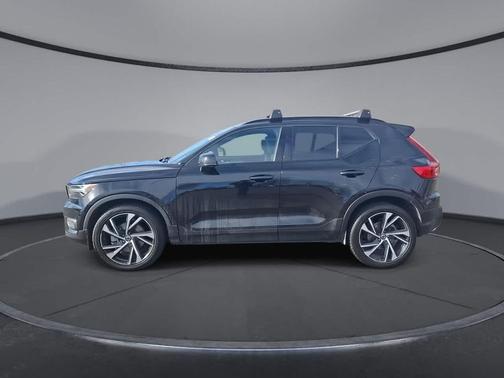 2020 Volvo XC40 T5 R-Design