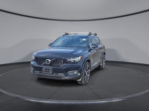 2020 Volvo XC40 T5 R-Design