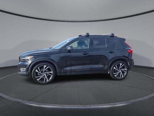 2020 Volvo XC40 T5 R-Design