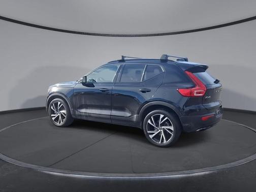 2020 Volvo XC40 T5 R-Design