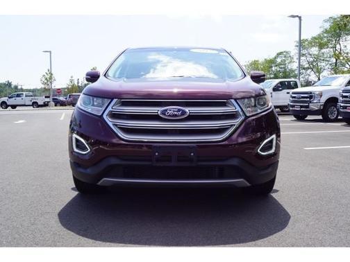 BURGUNDY VELVET MET TINT CC 2017 Ford Edge Titanium