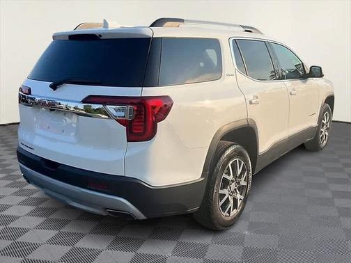 2022 GMC Acadia FWD SLE