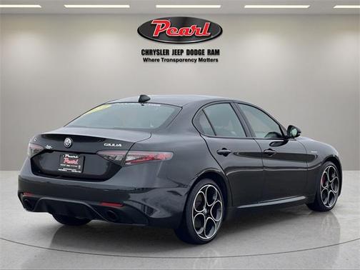 2024 Alfa Romeo Giulia Veloce AWD