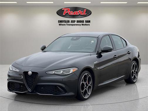 2024 Alfa Romeo Giulia Veloce AWD