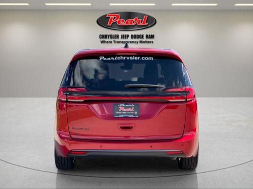 2026 Chrysler Pacifica L