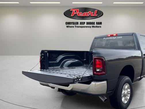 2026 RAM 2500 Big Horn Crew Cab 4x4 6'4' Box