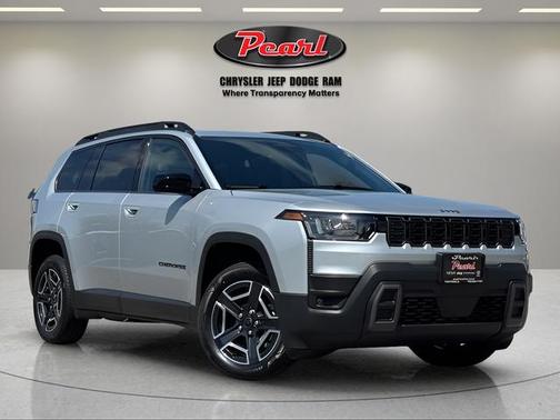 Silver Zynith Clearcoat 2026 Jeep Cherokee Laredo 4x4
