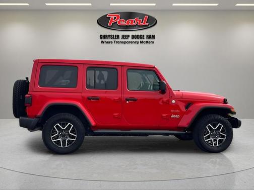 2024 Jeep Wrangler 4-Door Sahara 4x4