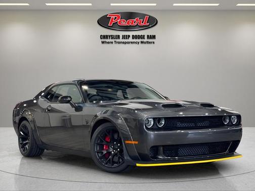 Granite Crystal Metallic Clearcoat 2023 Dodge Challenger SRT Hellcat