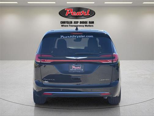 2026 Chrysler Pacifica Limited