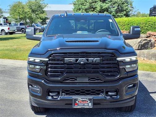 2025 RAM 2500 Laramie Crew Cab 4x4 6'4' Box