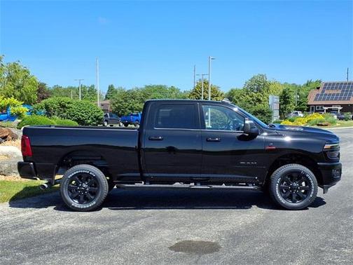 2025 RAM 2500 Laramie Crew Cab 4x4 6'4' Box