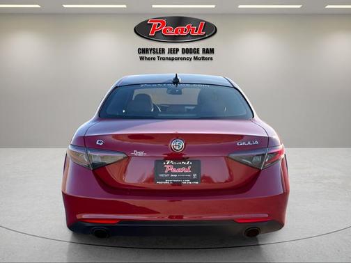 2024 Alfa Romeo Giulia Ti