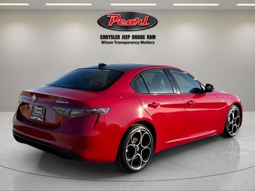 2024 Alfa Romeo Giulia Ti