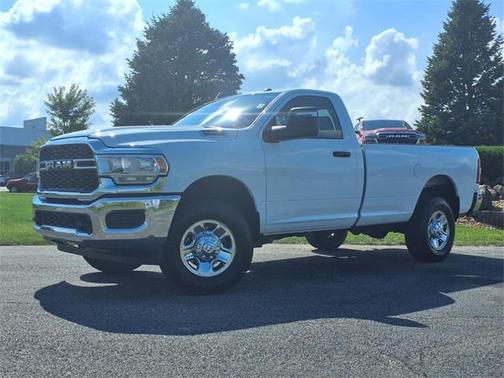 2024 RAM 2500 Tradesman Regular Cab 4x4 8' Box