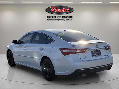 2017 Toyota Avalon XLE