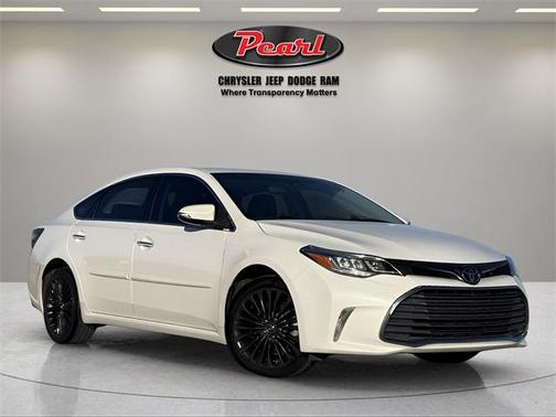 2017 Toyota Avalon XLE