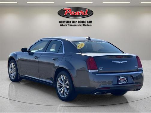 2015 Chrysler 300 Limited