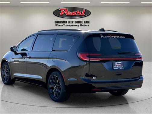 2026 Chrysler Pacifica L