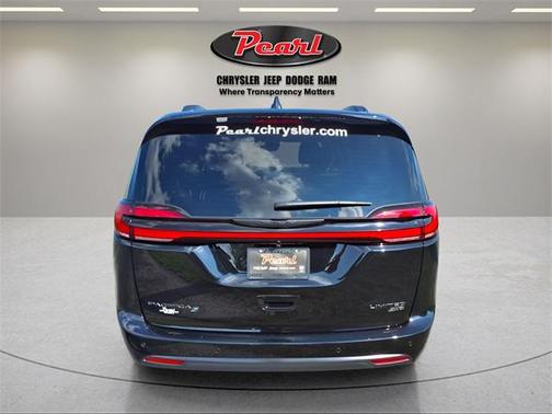 2026 Chrysler Pacifica Limited