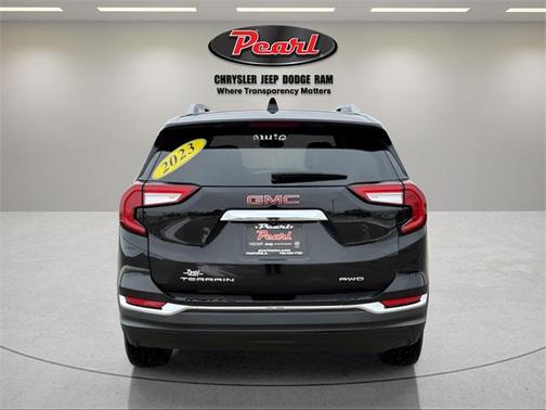 2023 GMC Terrain SLT
