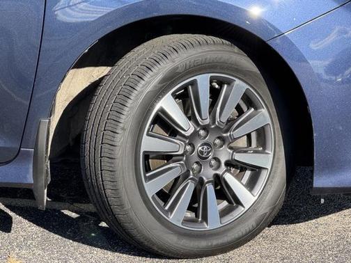 2019 Toyota Sienna Limited Premium