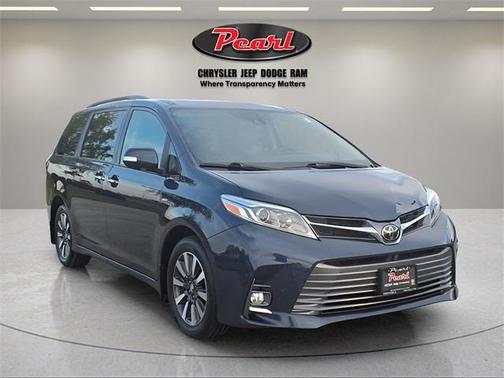 2019 Toyota Sienna Limited Premium