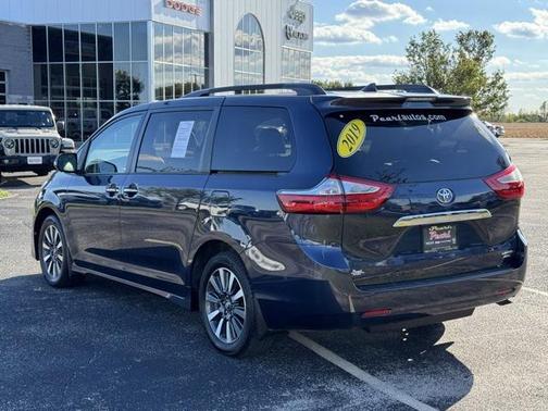 2019 Toyota Sienna Limited Premium