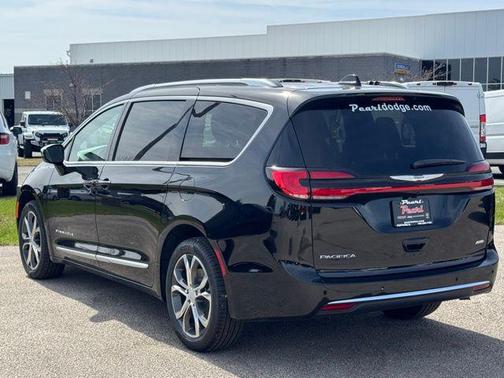 2026 Chrysler Pacifica L