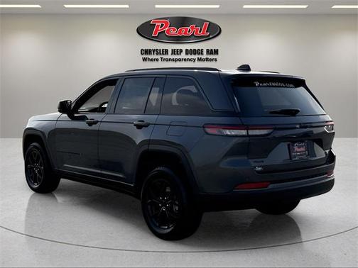 2026 Jeep Grand Cherokee Altitude