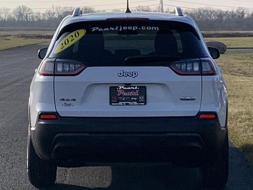 2020 Jeep Cherokee Latitude