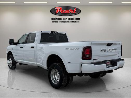 2026 RAM 3500 Big Horn Crew Cab 4x4 8' Box