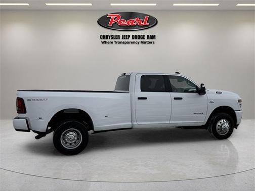 2026 RAM 3500 Big Horn Crew Cab 4x4 8' Box