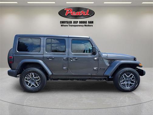 2025 Jeep Wrangler 4-Door Sahara 4x4