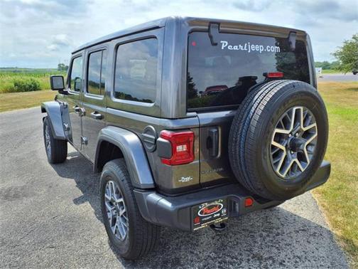 2025 Jeep Wrangler 4-Door Sahara 4x4