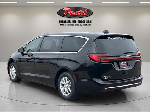 2026 Chrysler Pacifica L