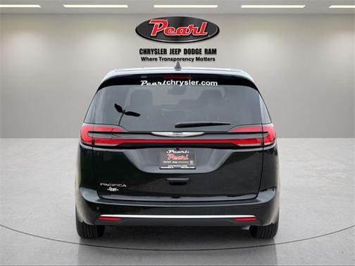 2026 Chrysler Pacifica L