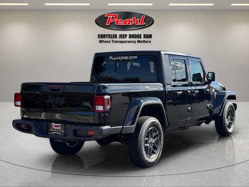 2025 Jeep Gladiator Sport S