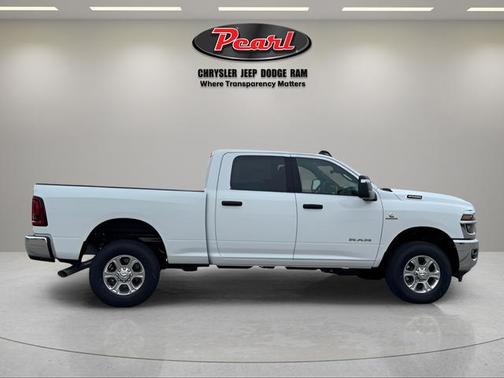 2026 RAM 2500 Big Horn Crew Cab 4x4 6'4' Box