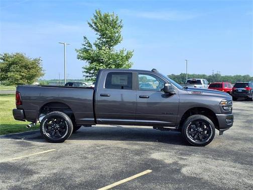 2025 RAM 2500 Big Horn Crew Cab 4x4 6'4' Box