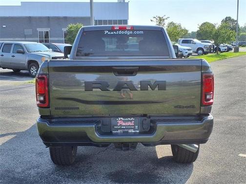 2025 RAM 2500 Big Horn Crew Cab 4x4 6'4' Box