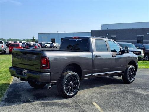 2025 RAM 2500 Big Horn Crew Cab 4x4 6'4' Box